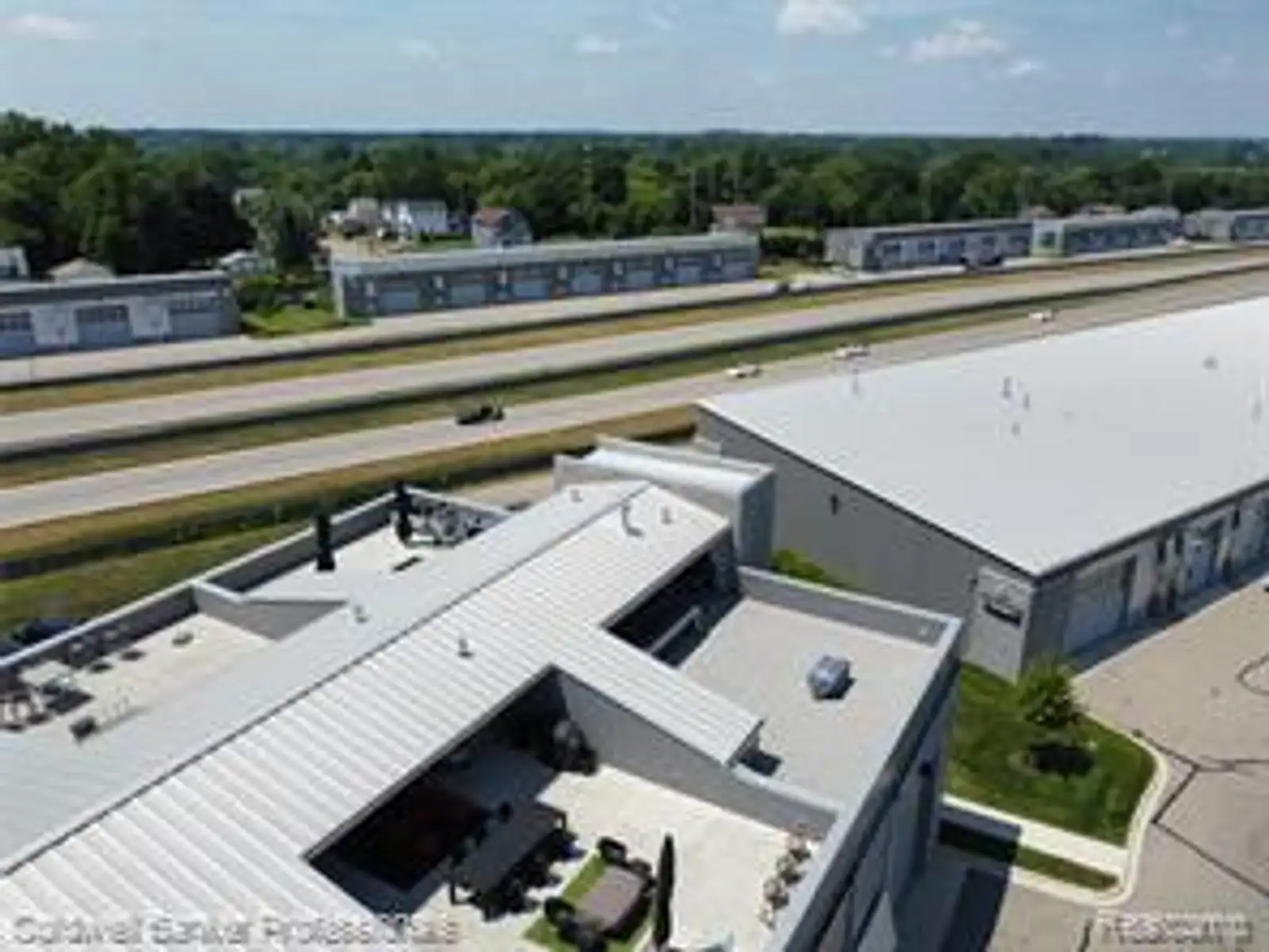 M1 Concourse Rooftop Building Unit image 23