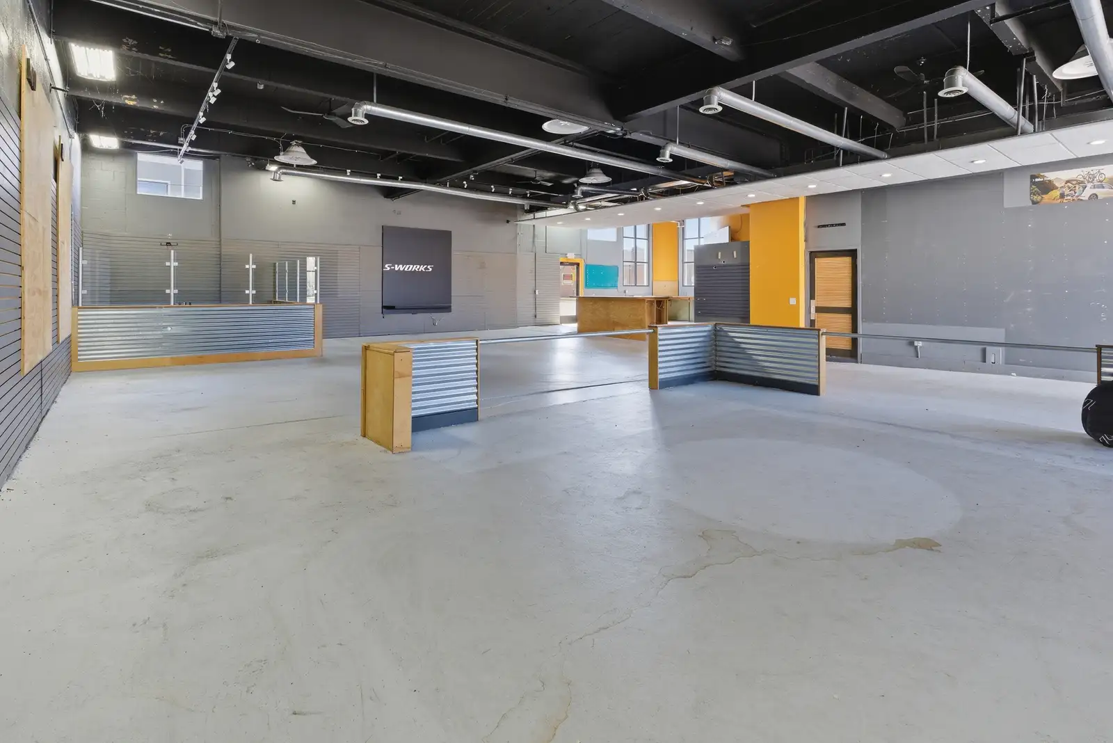 301 McDonald St image 4