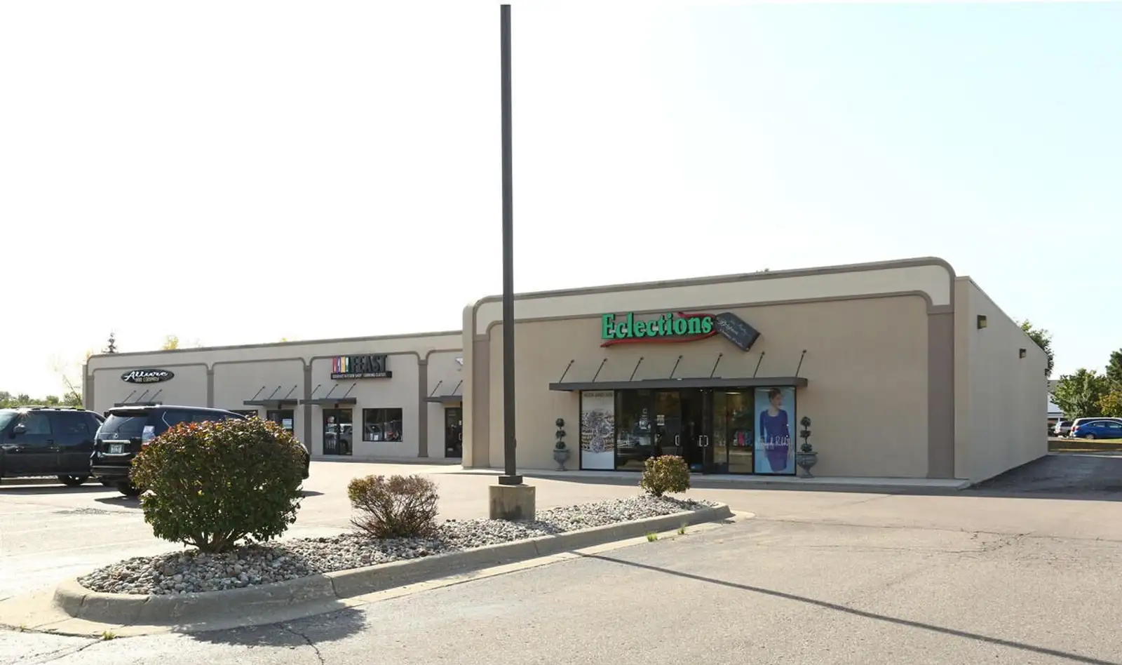 Eclections Plaza image 2