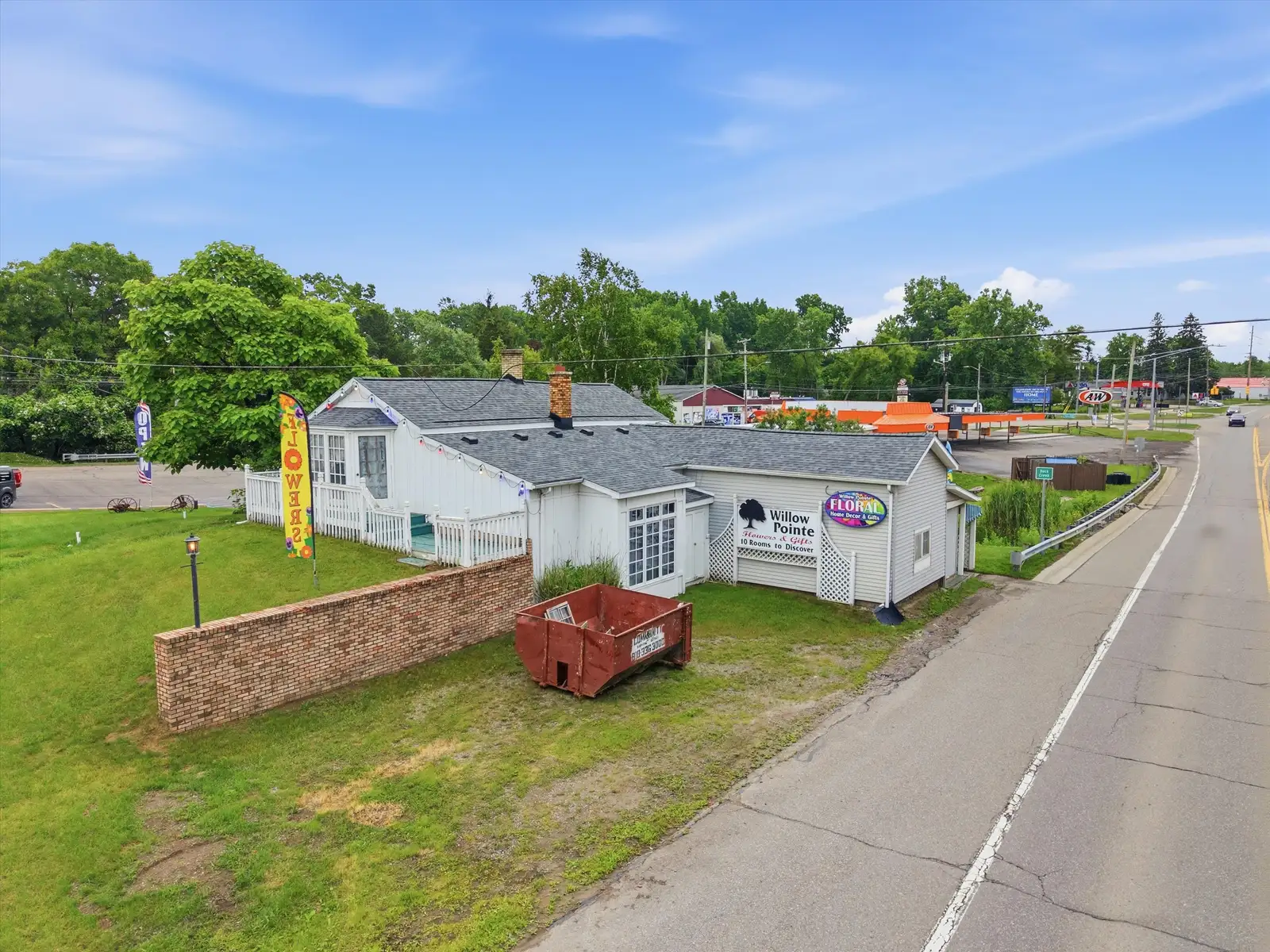 425 S Ortonville Rd image 7
