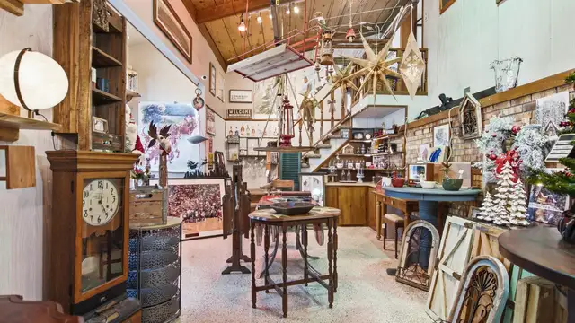 View image 30