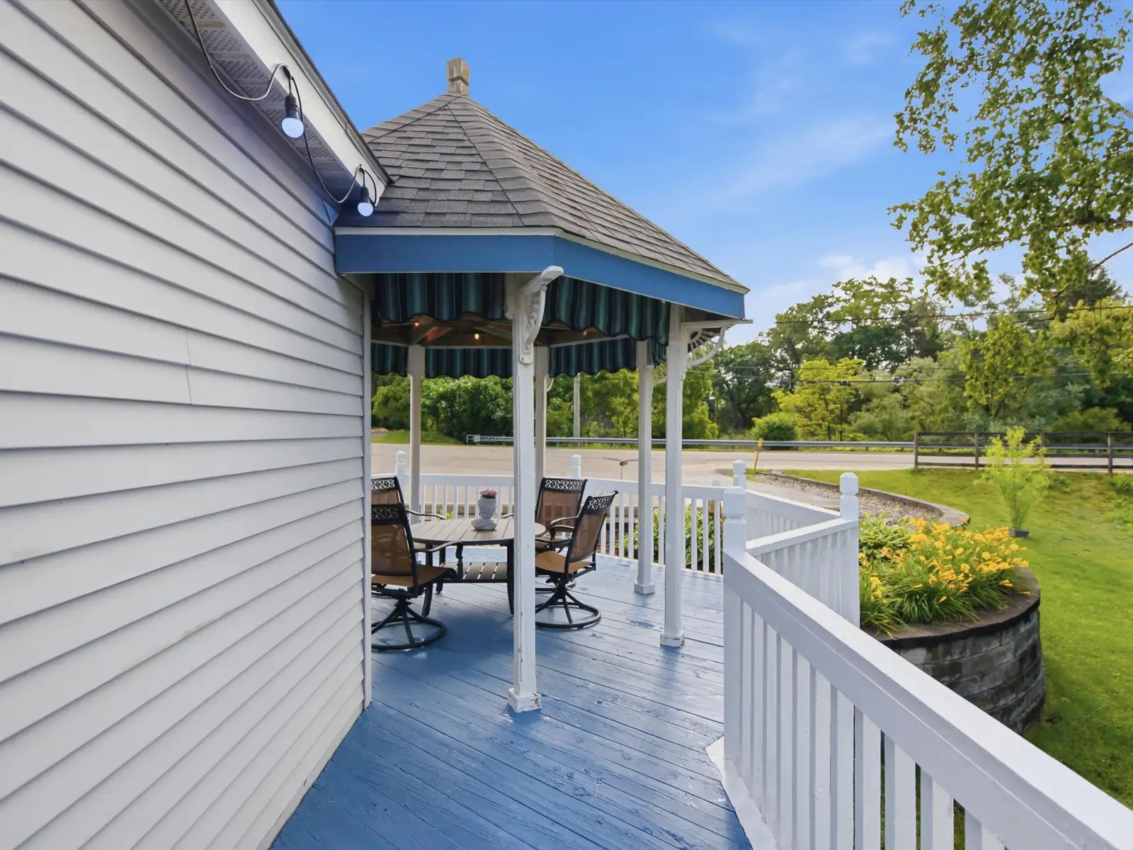 425 S Ortonville Rd image 12
