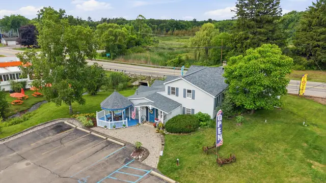 425 S Ortonville Rd thumbnail 2
