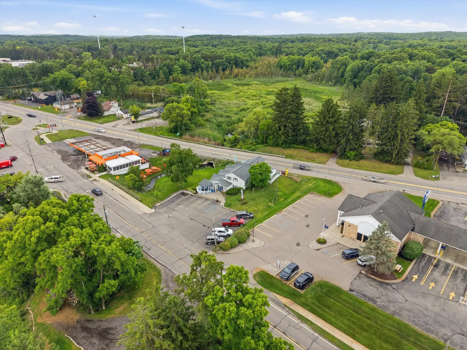 425 S Ortonville Rd image 38