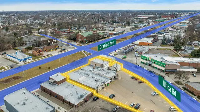 28311 Gratiot thumbnail 3