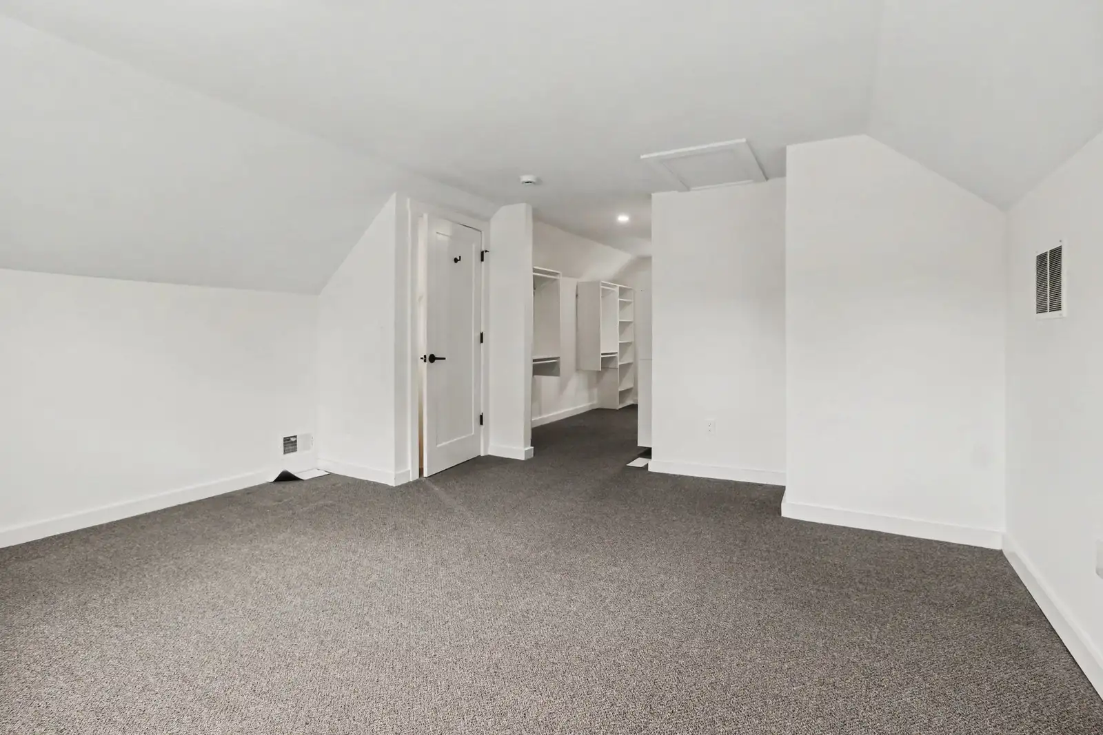 809 Henry St image 34