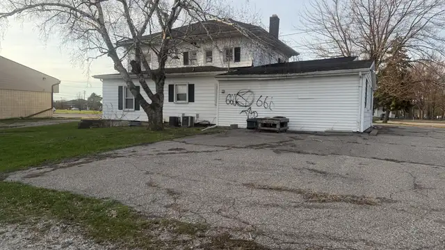 4090 Packard St thumbnail 5