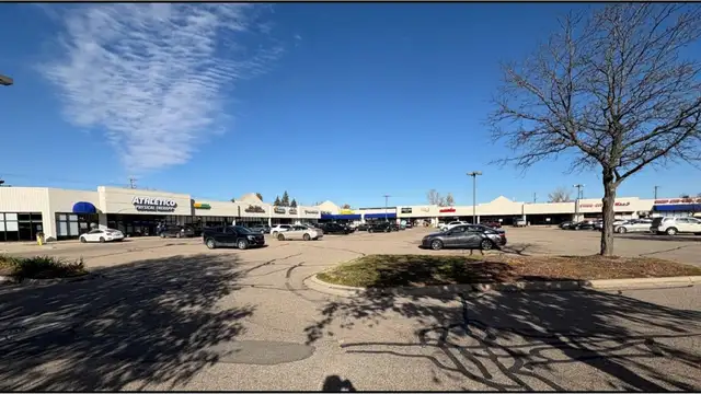 Van Buren Plaza thumbnail 5