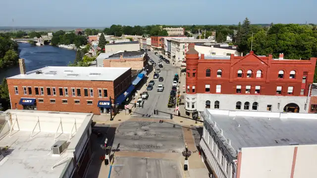 Mixed Use Opportunity in Manistee thumbnail 4