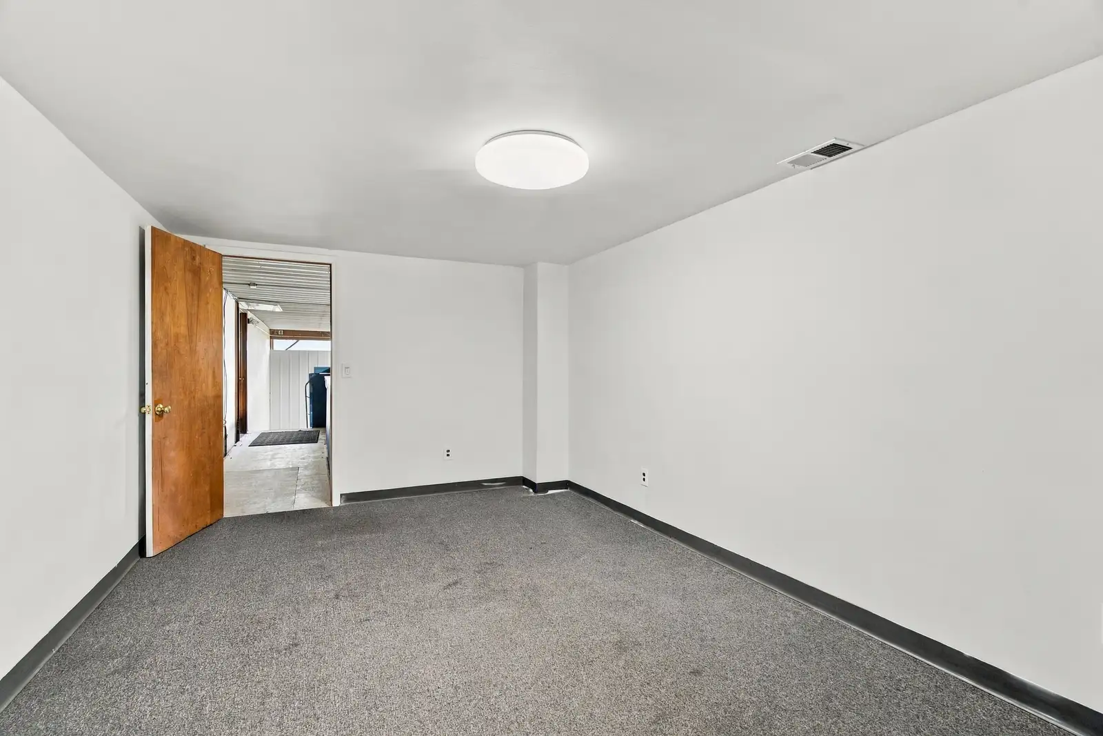 7300 Danielle Dr image 27