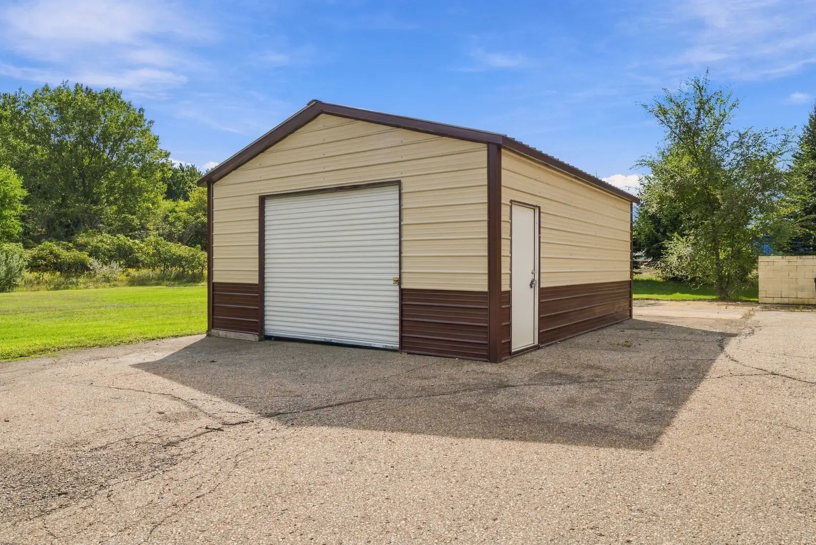7300 Danielle Dr image 32