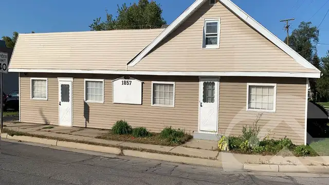 1857 N Reynolds Rd listing image