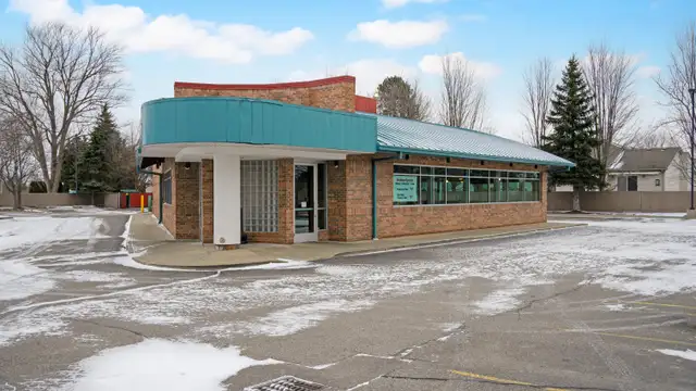 53100 Gratiot Ave thumbnail 3