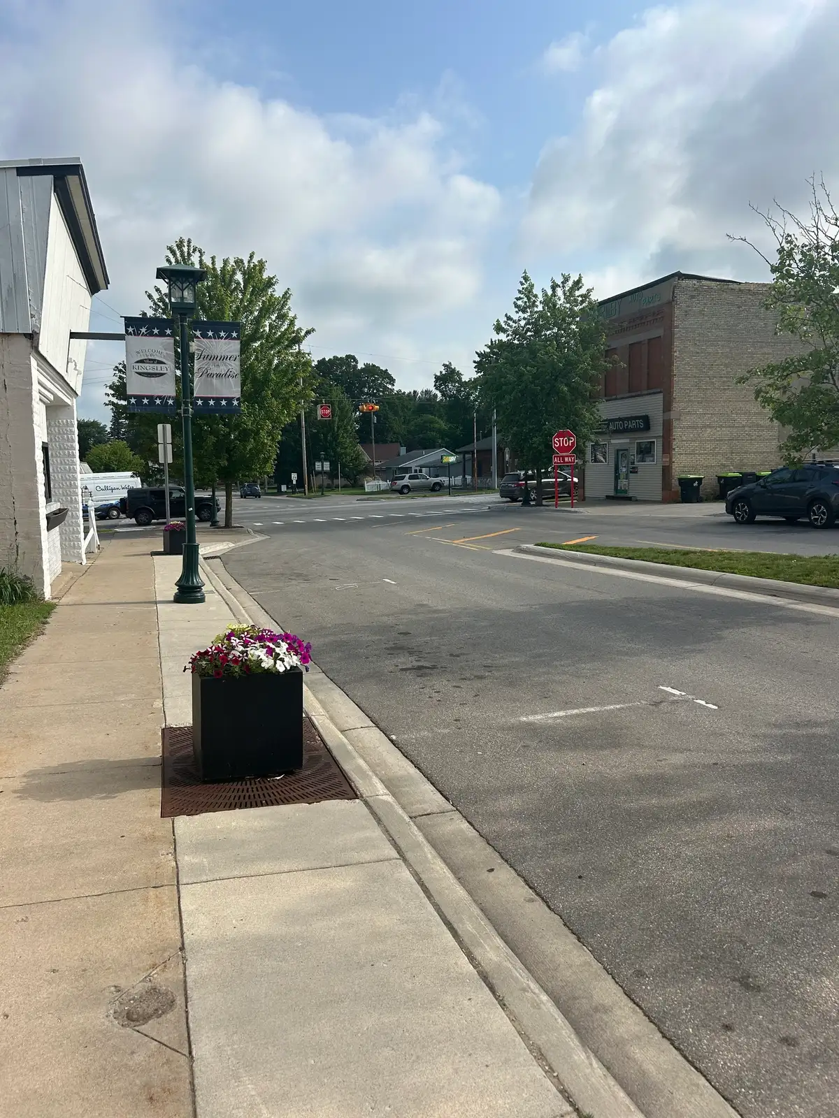 112 S Brownson Ave image 1