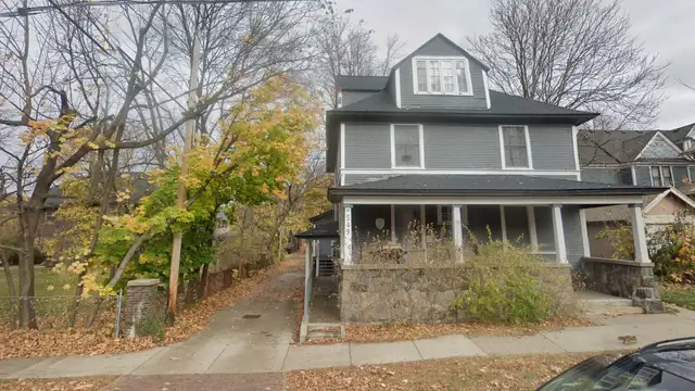 549 Logan St SE thumbnail 3