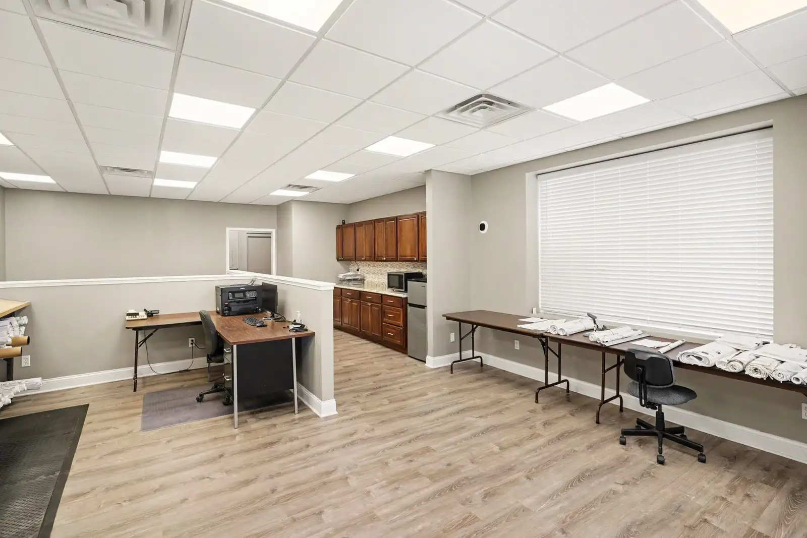 11225 S Saginaw St Suite 5 / Unit B image 7