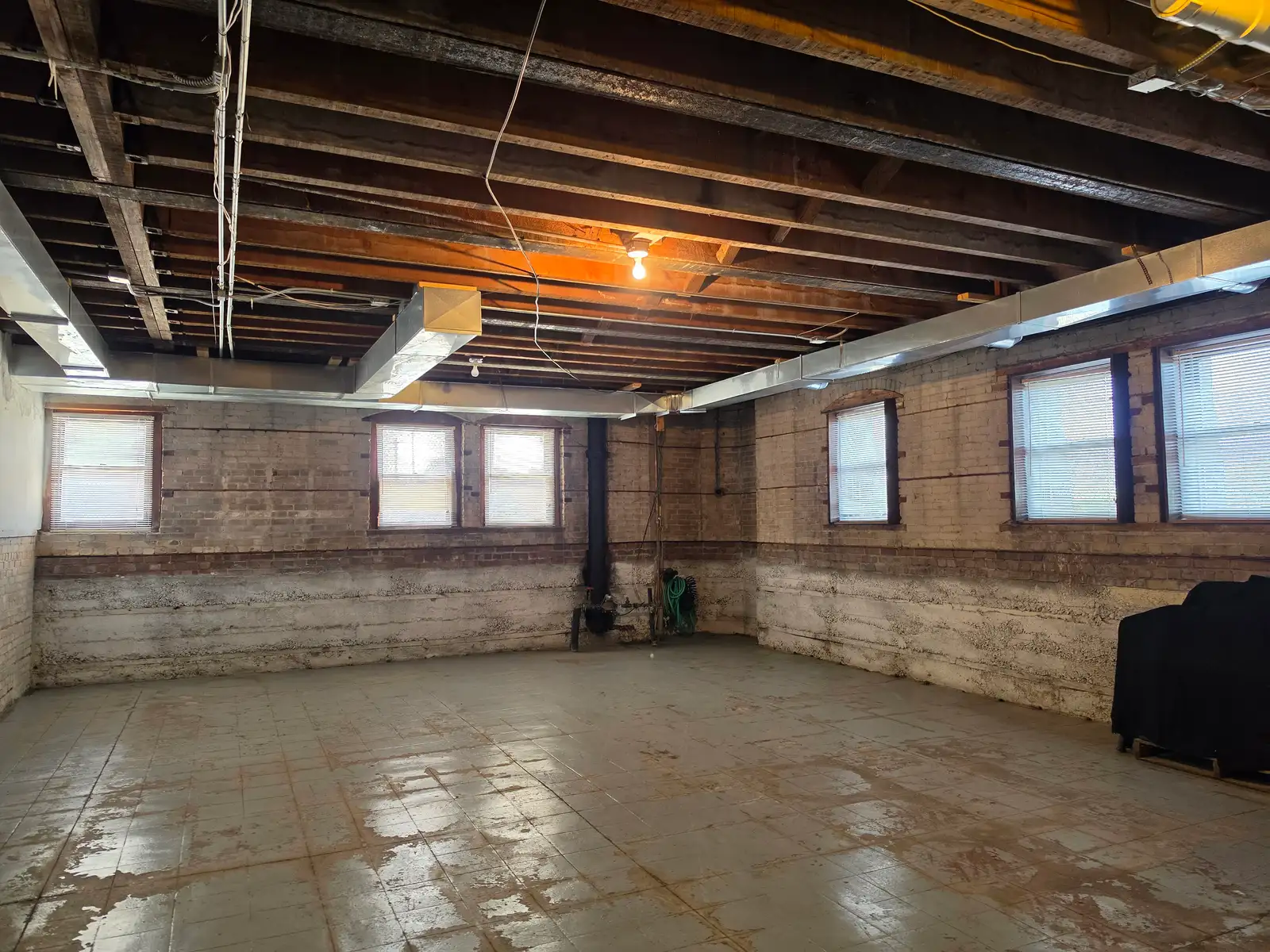 234 S Water St image 29