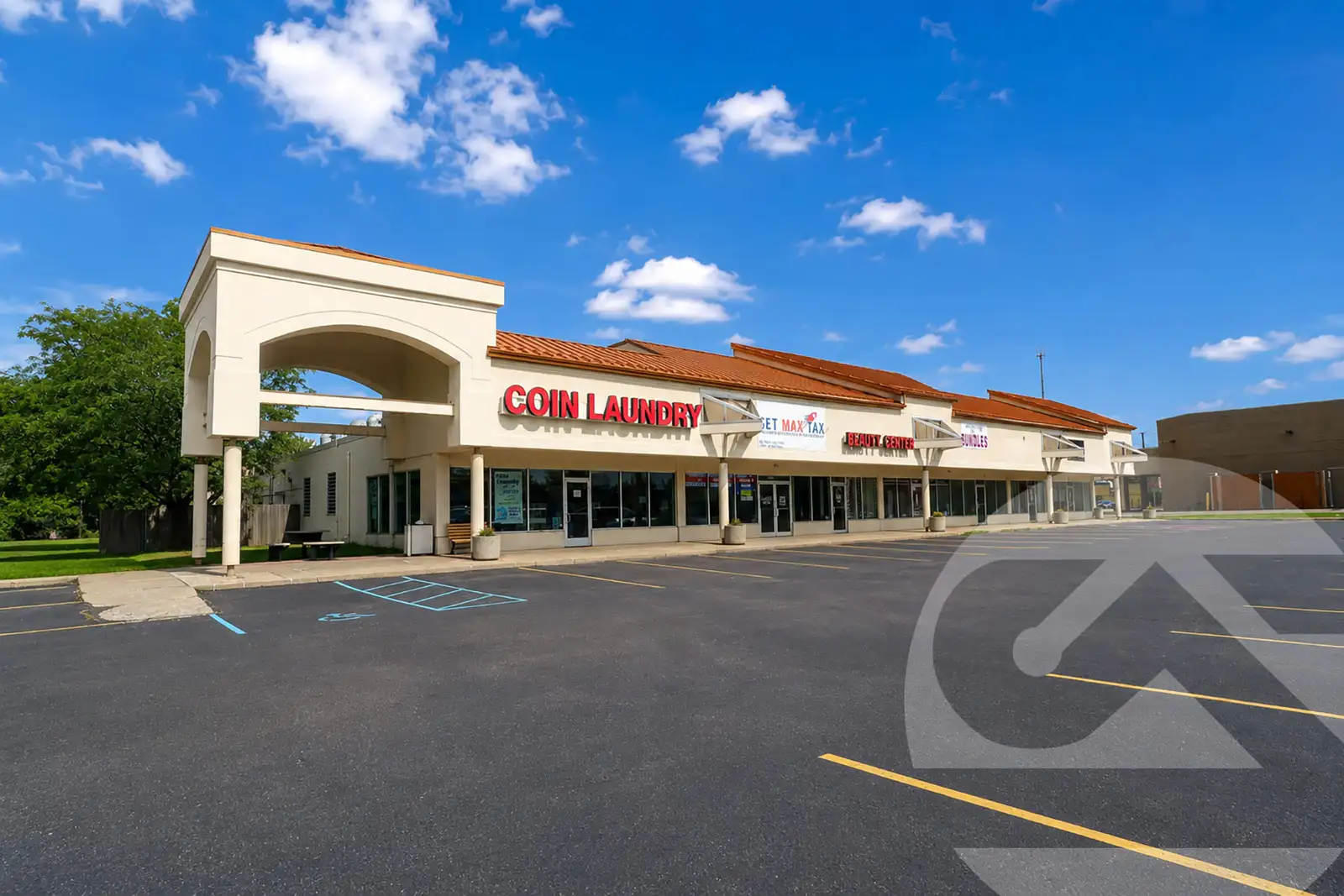 23100-23300 Coolidge Highway