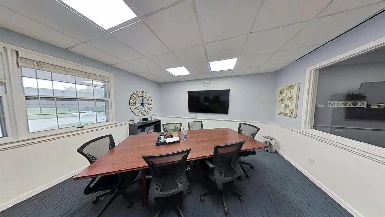 1300 N Waverly Rd image 2