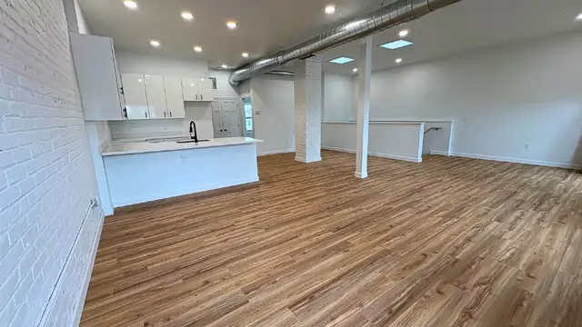 View image 12
