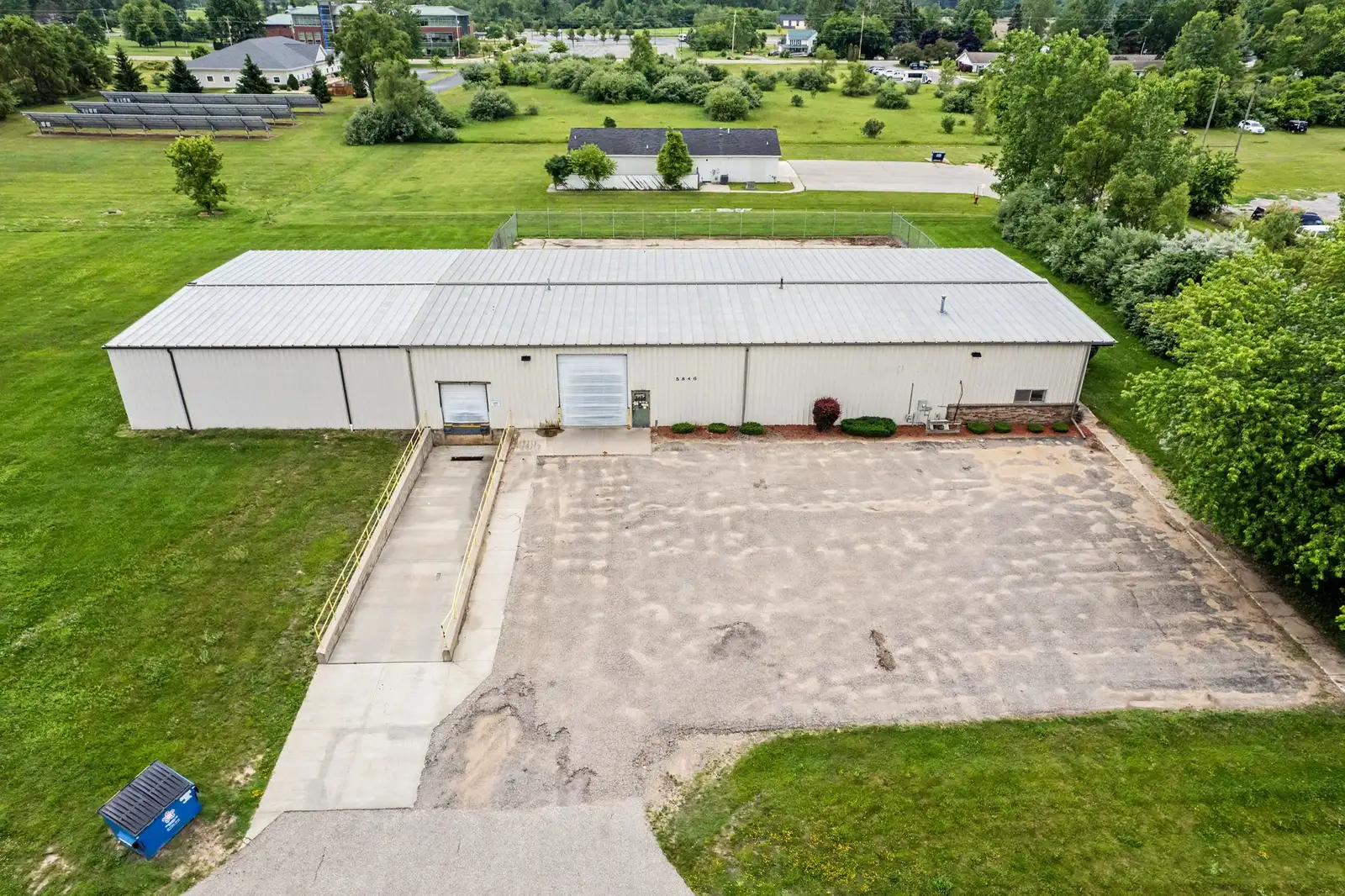 5846 Venture Way image 3