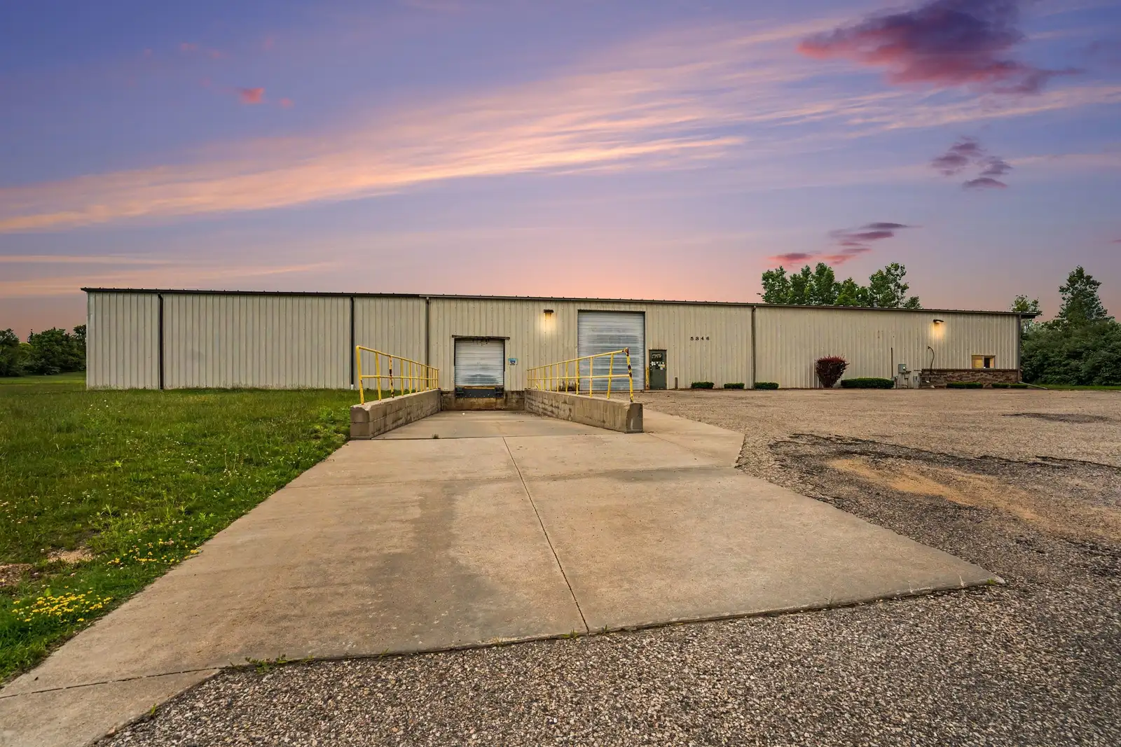 5846 Venture Way image 2