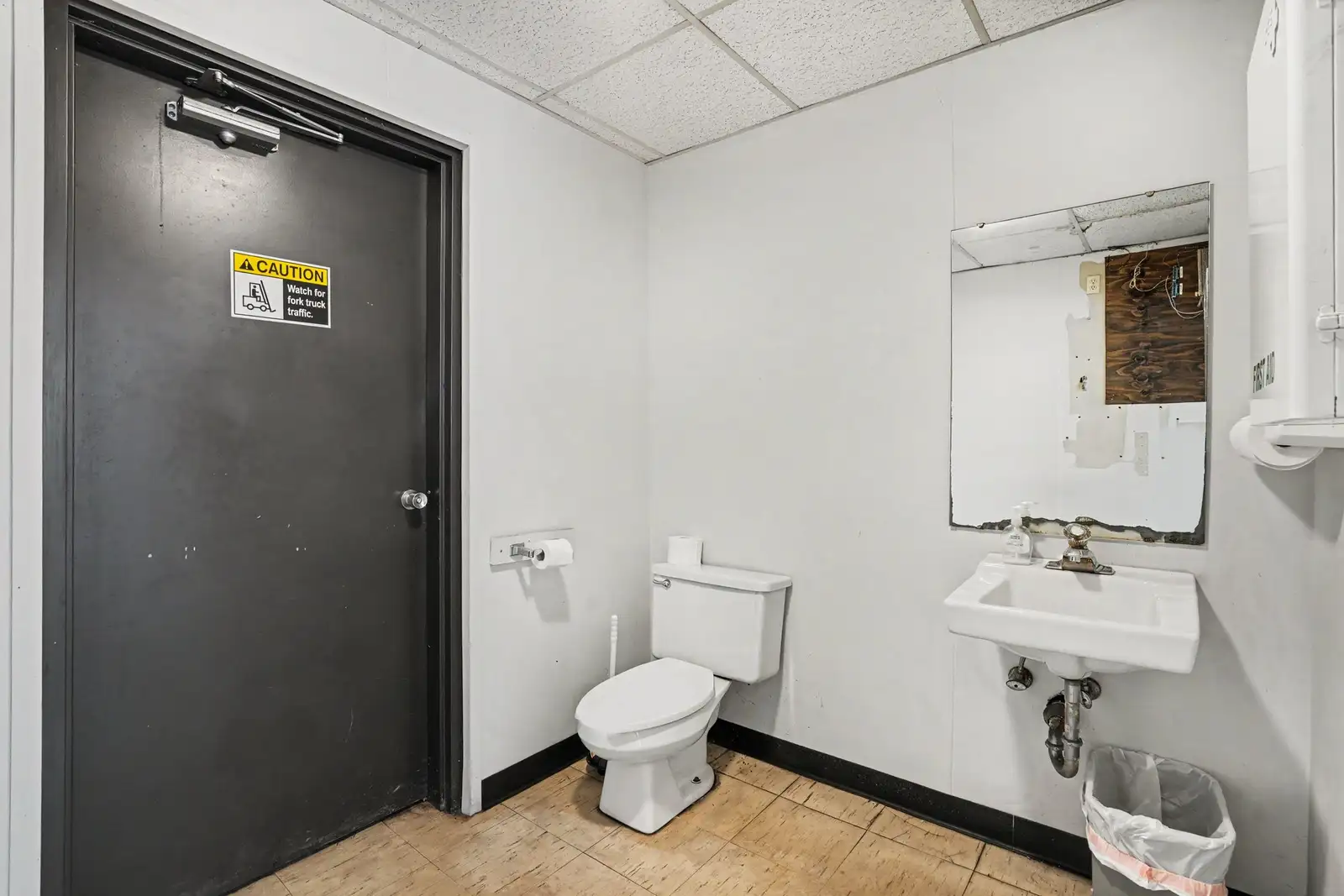 5846 Venture Way image 20
