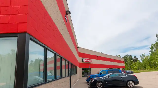 2556 Alamo Drive thumbnail 2