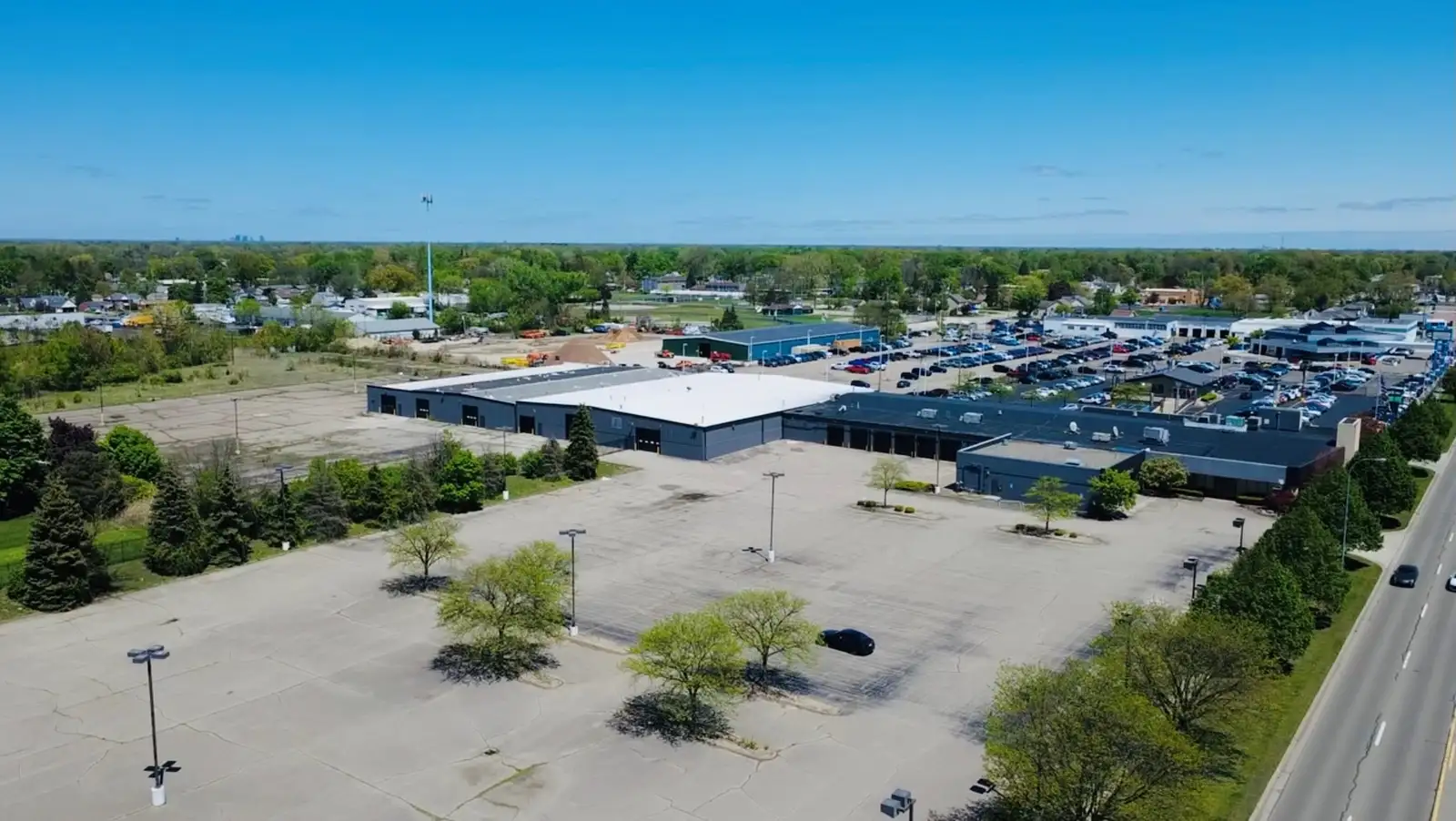 32000 Ford Rd