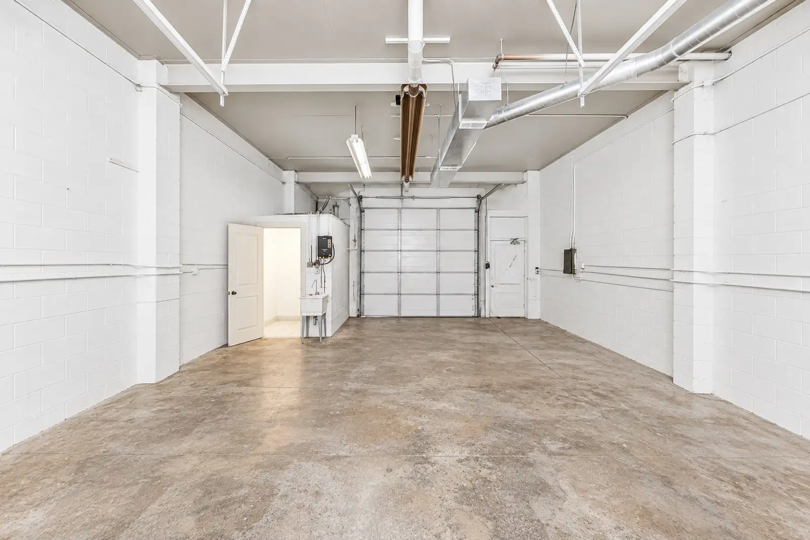 13940 Gratiot Ave image 15