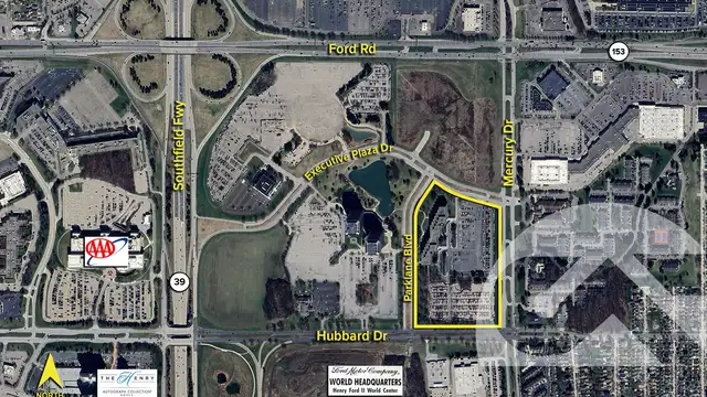 4 & 6 Parklane Blvd thumbnail 2