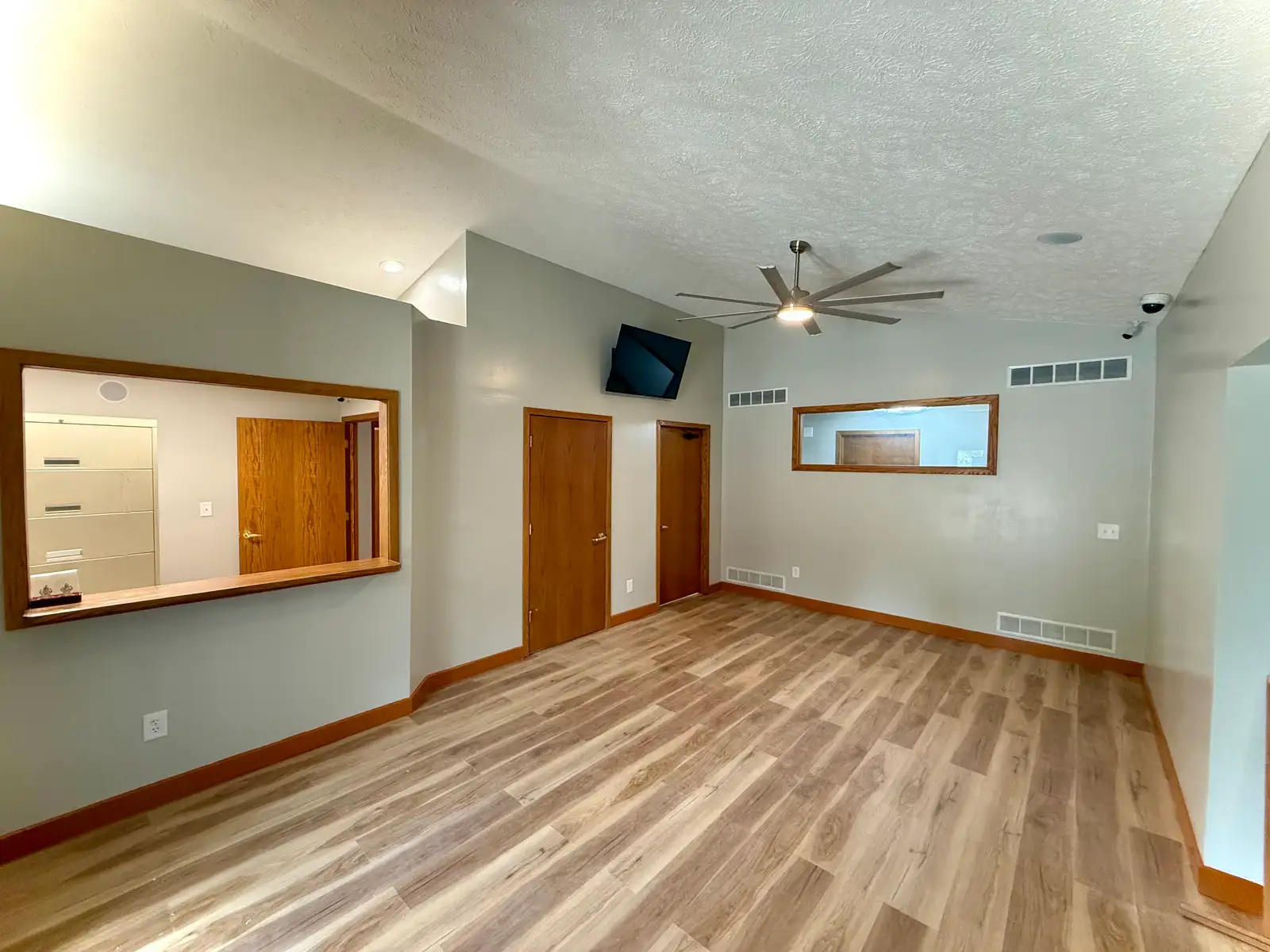 810 W Saginaw St image 5