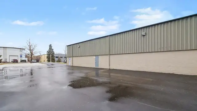 1200 Holden Ave thumbnail 2