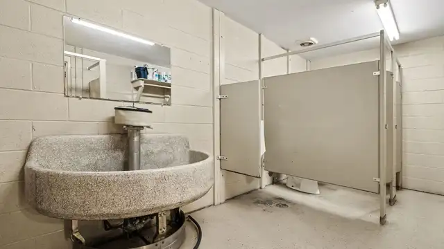 View image 15