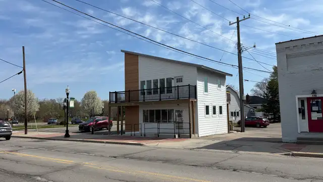 114 N Putnam St thumbnail 3