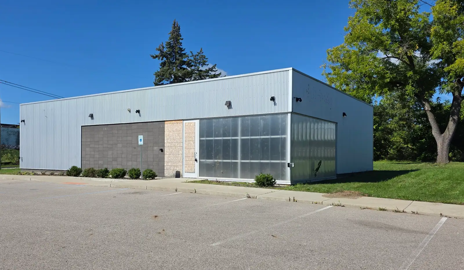 1227 James P Cole Blvd image 9