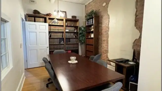 650 Broadway thumbnail 4