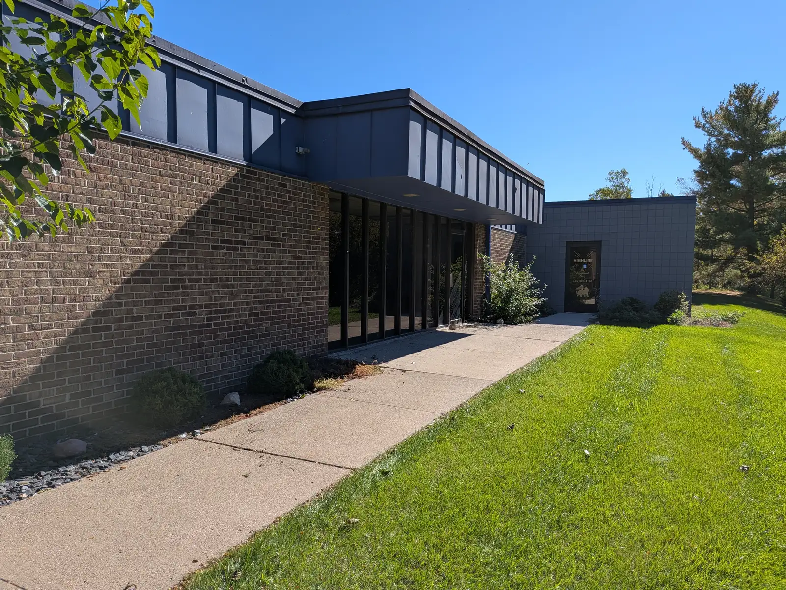 7200 Huron River Dr, Dexter, MI 48130