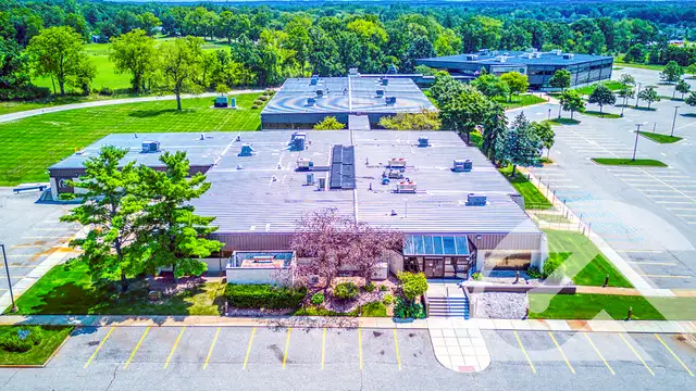 7322 Newman Blvd thumbnail 3