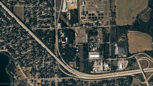 11.87 Acre Salvage Yard thumbnail 2