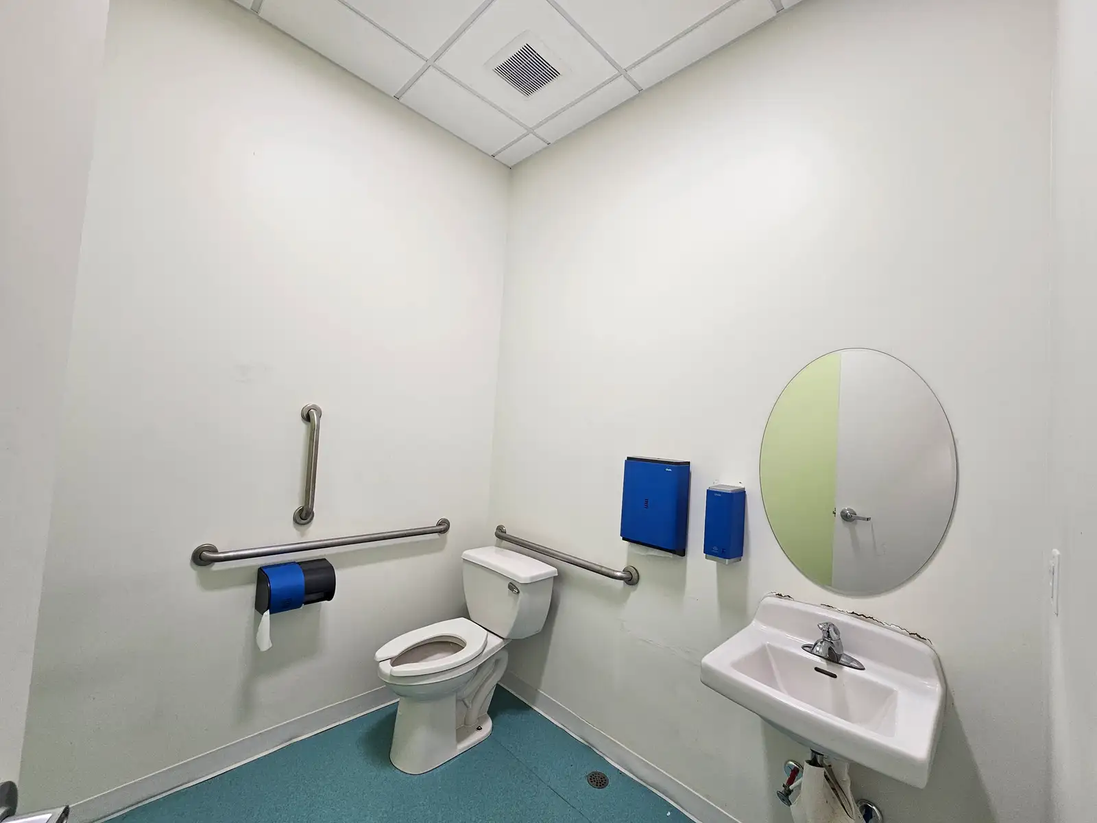 4620 State image 17