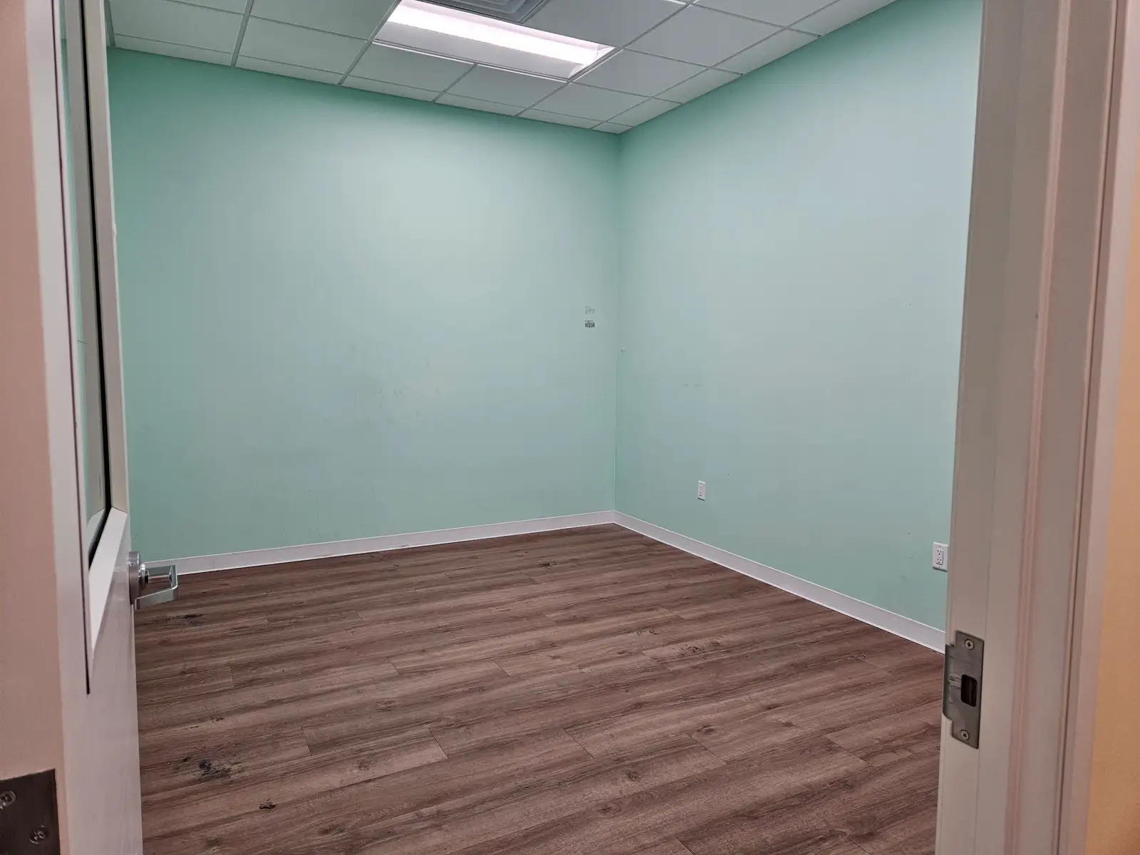 4620 State image 10