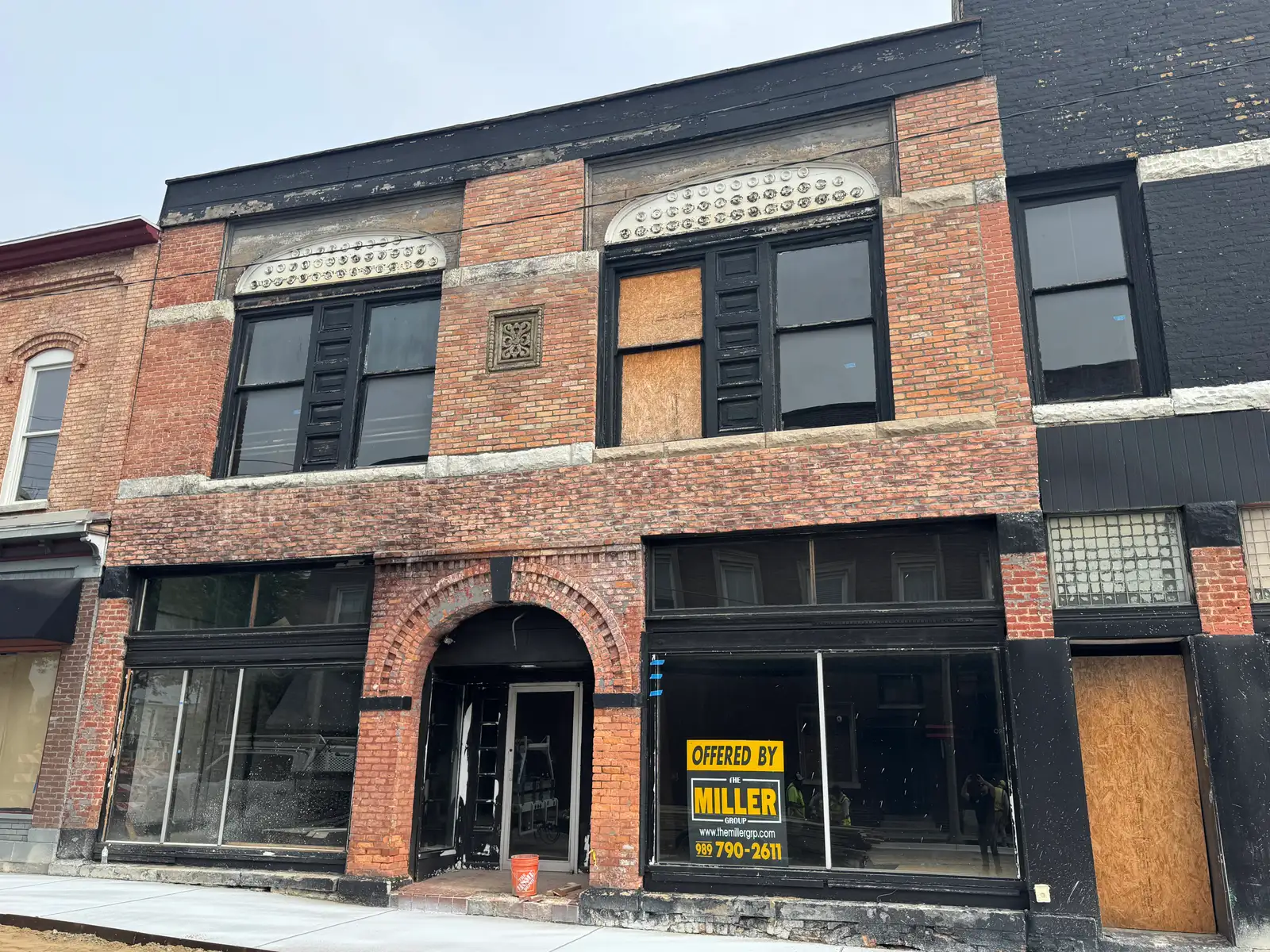418 Hancock St image 2