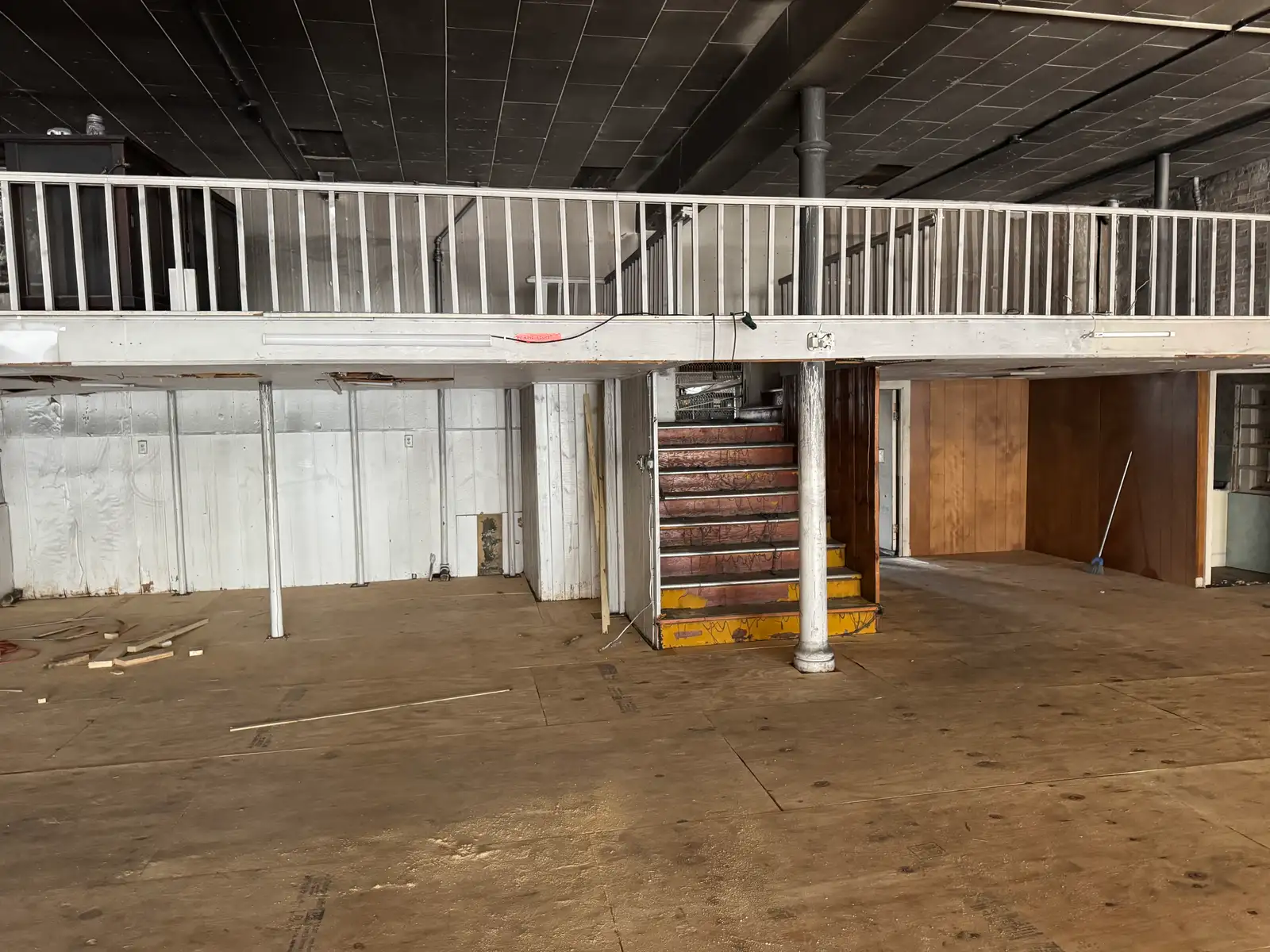 418 Hancock St image 4