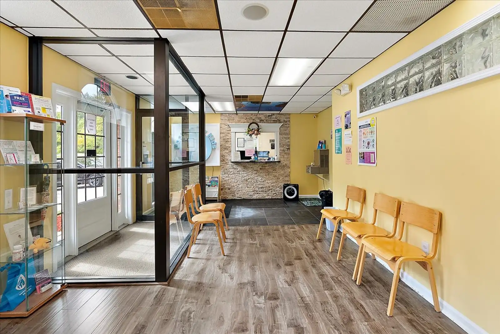 940 W Avon Rd., B10 image 3