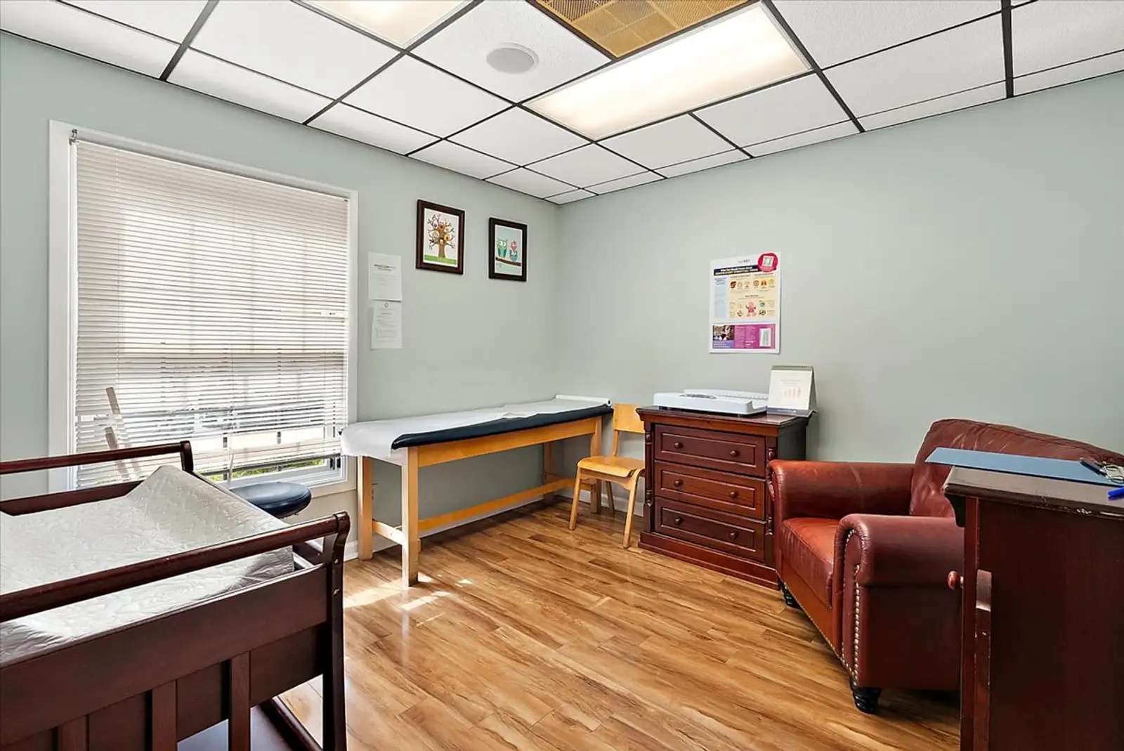 940 W Avon Rd., B10 image 6