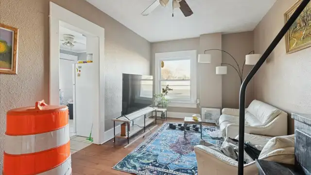 View image 30