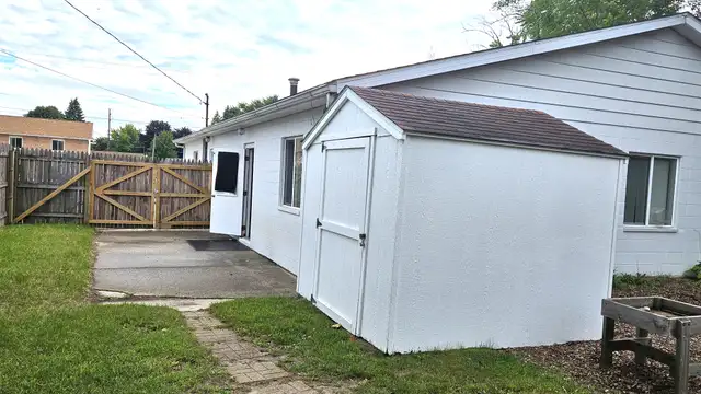 View image 23