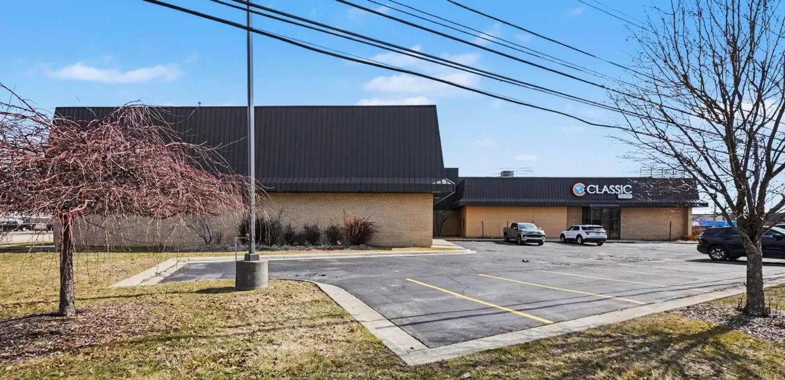 2400 Stephenson Hwy