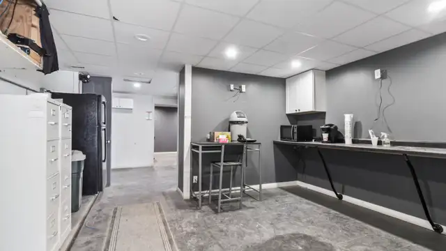 View image 17